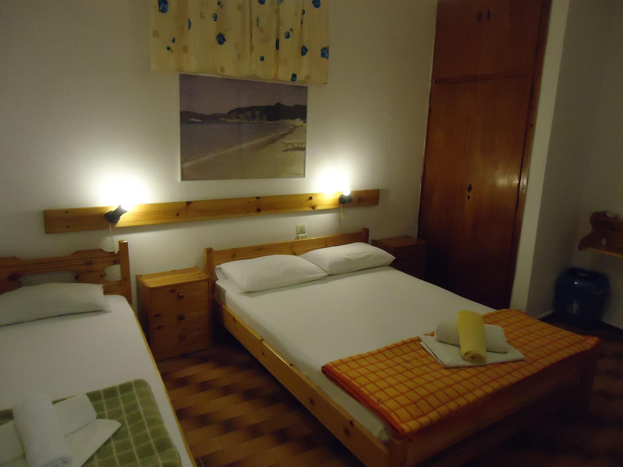 เพนชั่น มาร์การิตา Hotel สเกียธอสทาวน์ ภายนอก รูปภาพ